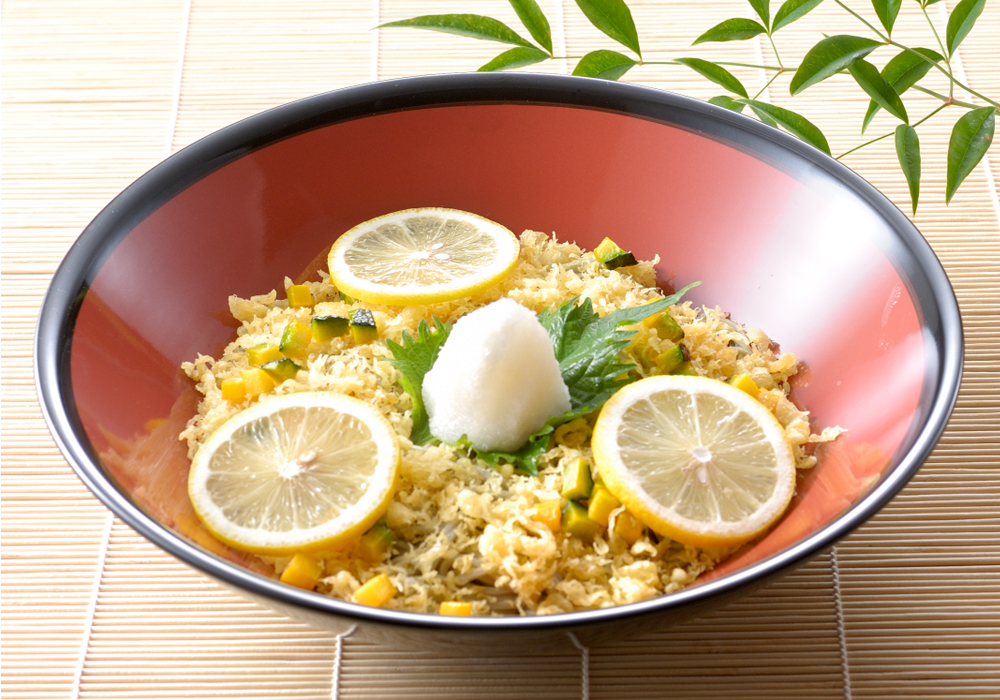 冷製ぶっかけそば レモン添え