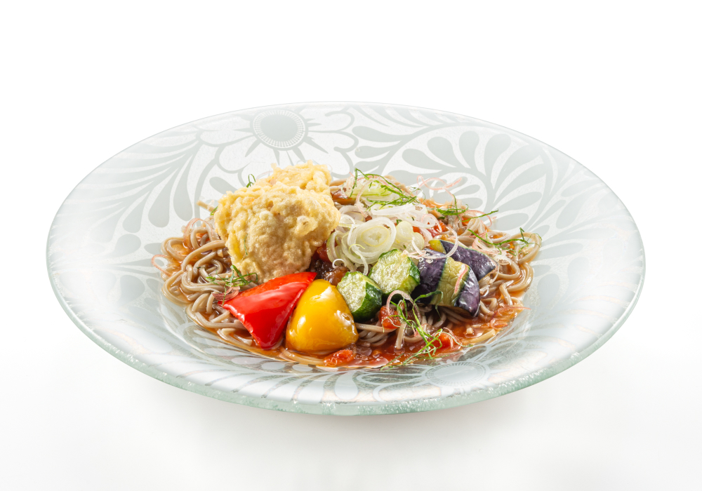 とり天と夏野菜のそば～太陽のサルサソース～